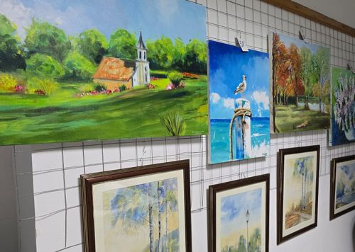 Изложба: Изложба слика са 35. међународне ликовне колоније